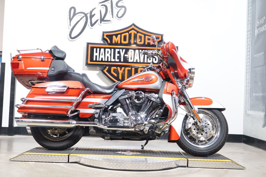 Harley Davidson パーカー Port Charlotte Harley Davidson Port Charlotte Back Print T-Shirt (L