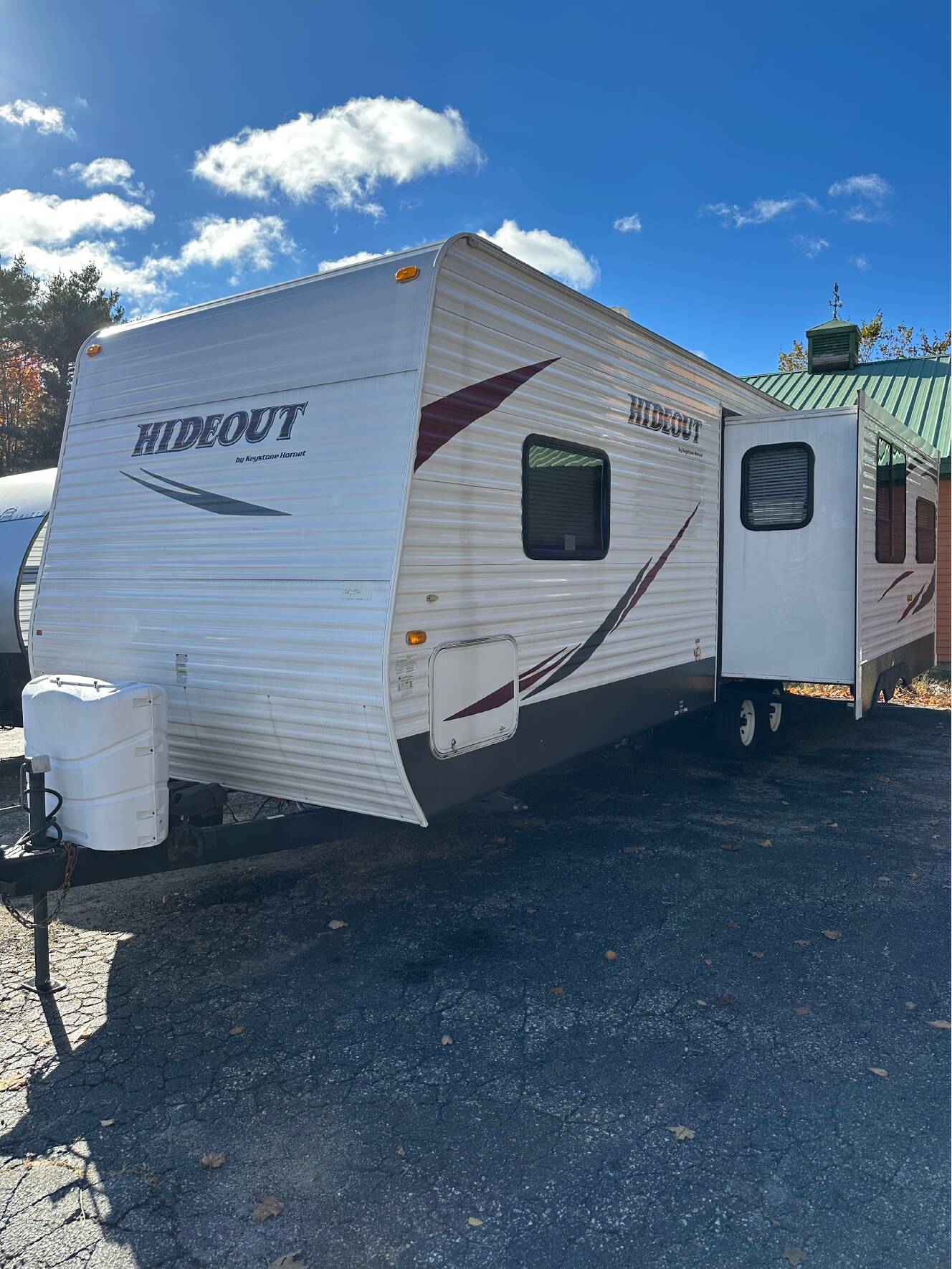 A photo of this 2011 Keystone HIDEOUT 26RLS