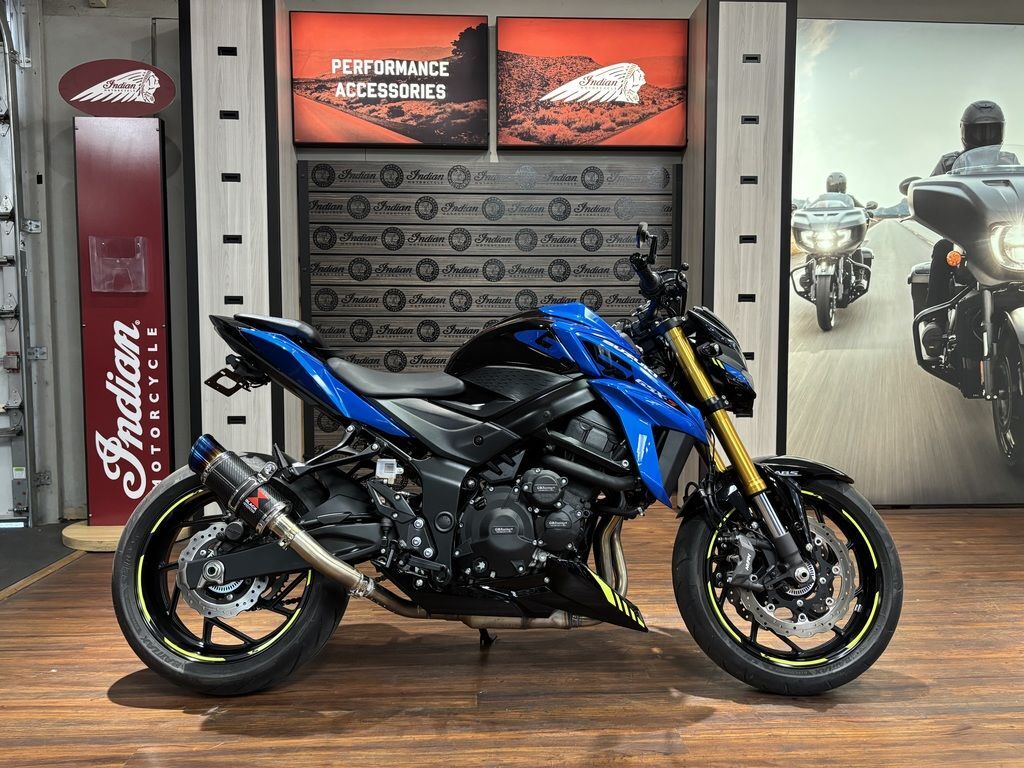 スズキsv650 ABS　2022年シート スズキ「SV650」「SV650X」の2022年モデル登場！ 最新の排ガス
