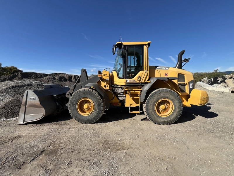 2014 VOLVO L90G