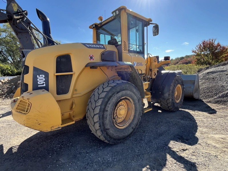 2014 VOLVO L90G