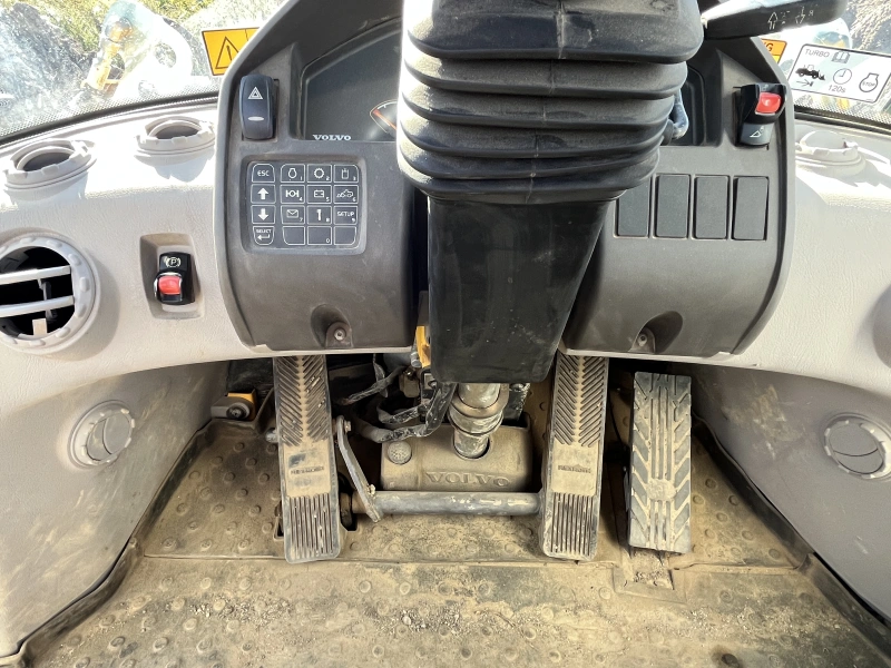 2014 VOLVO L90G