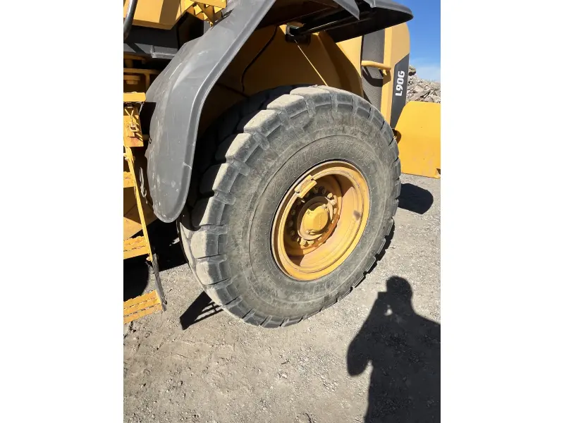 2014 VOLVO L90G
