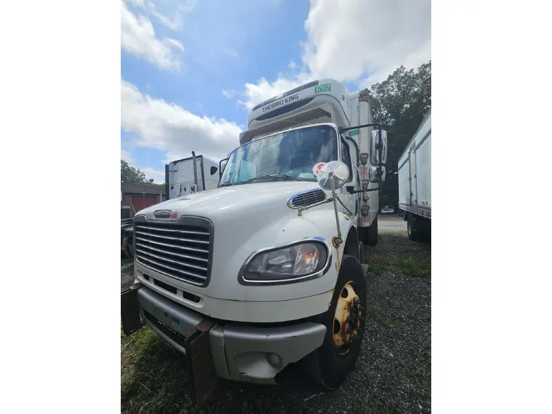 2015 FREIGHTLINER BUSINESS CLASS M2 106