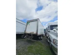 2015 FREIGHTLINER BUSINESS CLASS M2 106