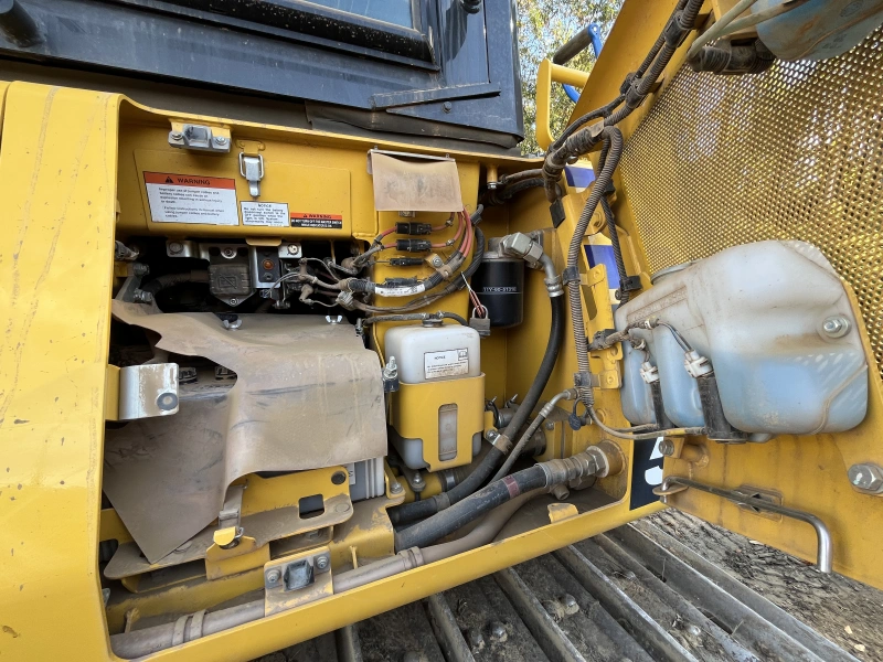 2023 KOMATSU D51EX-24