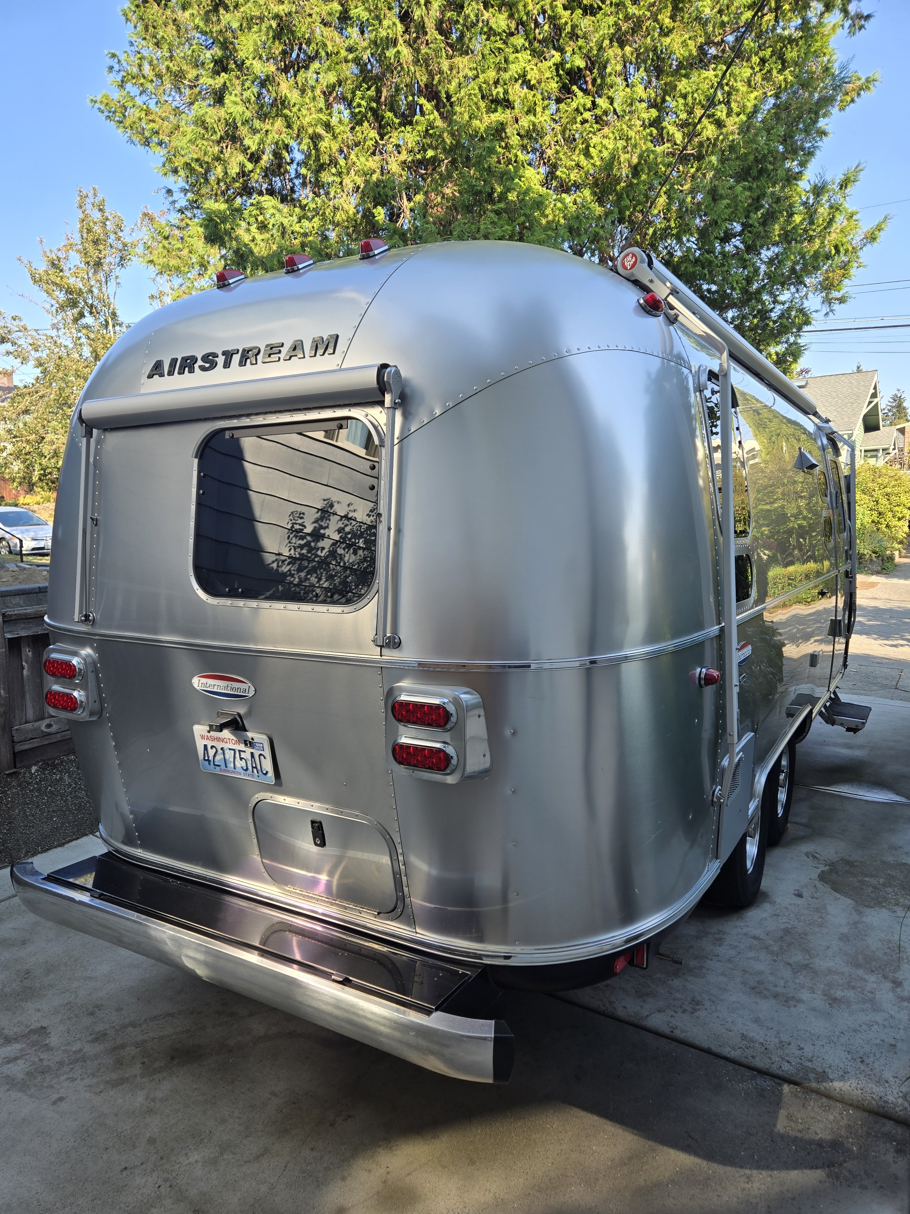 2018 Airstream INTERNATIONAL SIGNATURE 23D in seattle WA