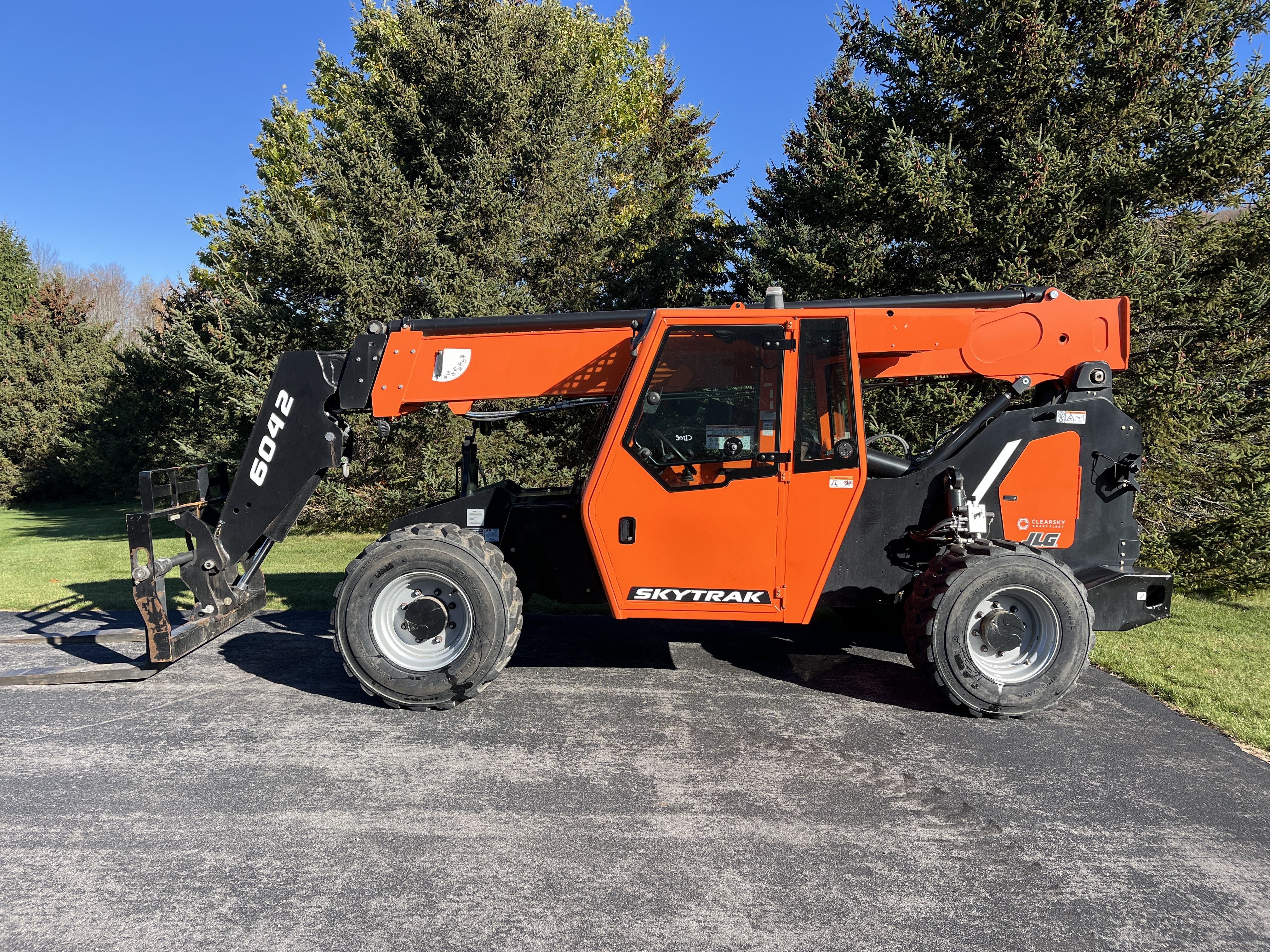 2024 SKYTRAK 6042 in Tully, NY