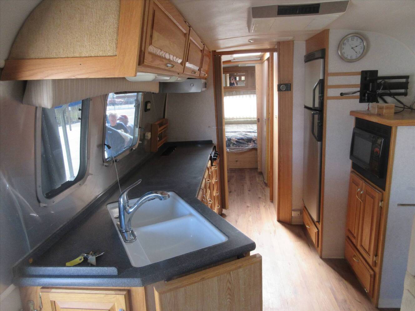 A photo of this 2005 Airstream CLASSIC