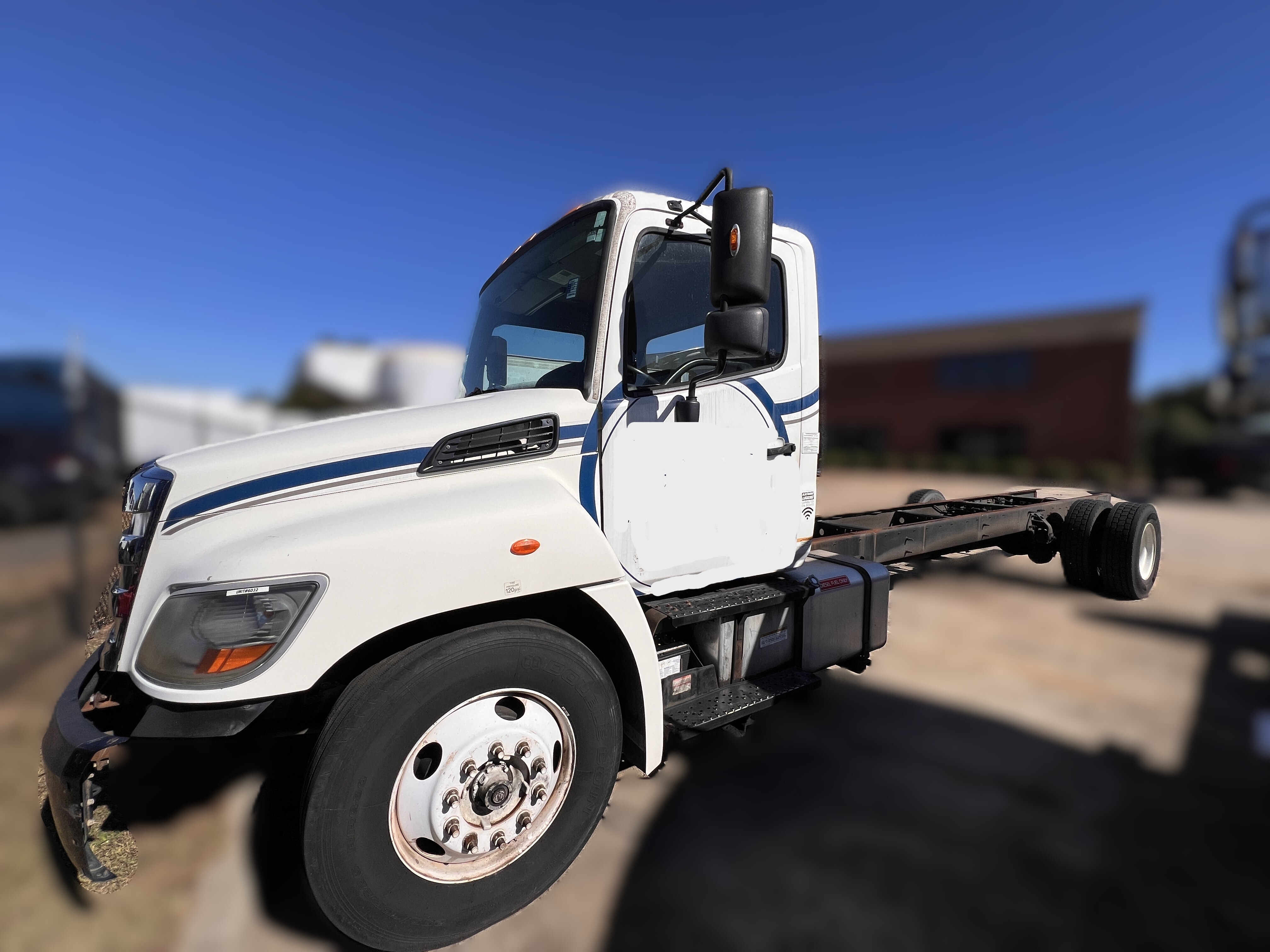 2014 HINO 268 in Jefferson, GA