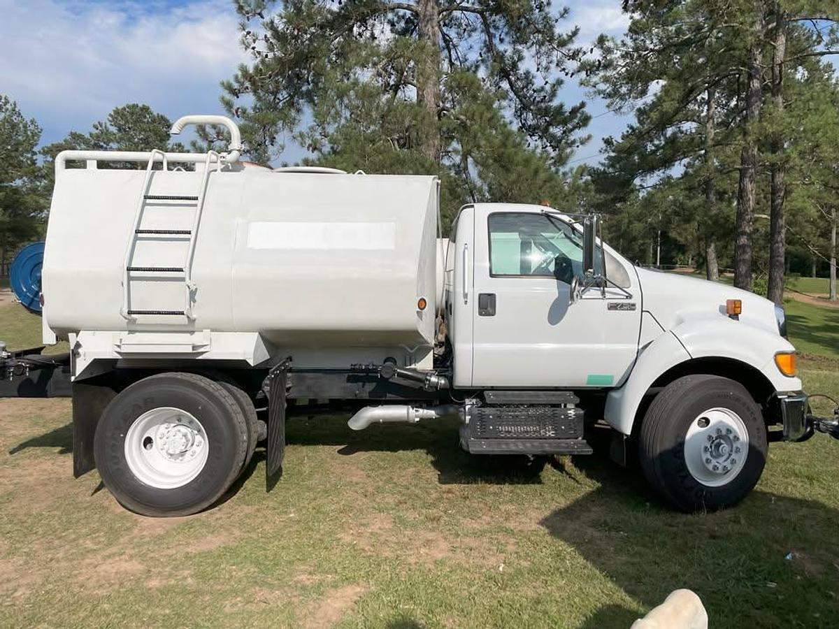 2012 FORD F750 Super Duty Water Sprayer Truck in Sanford, NC