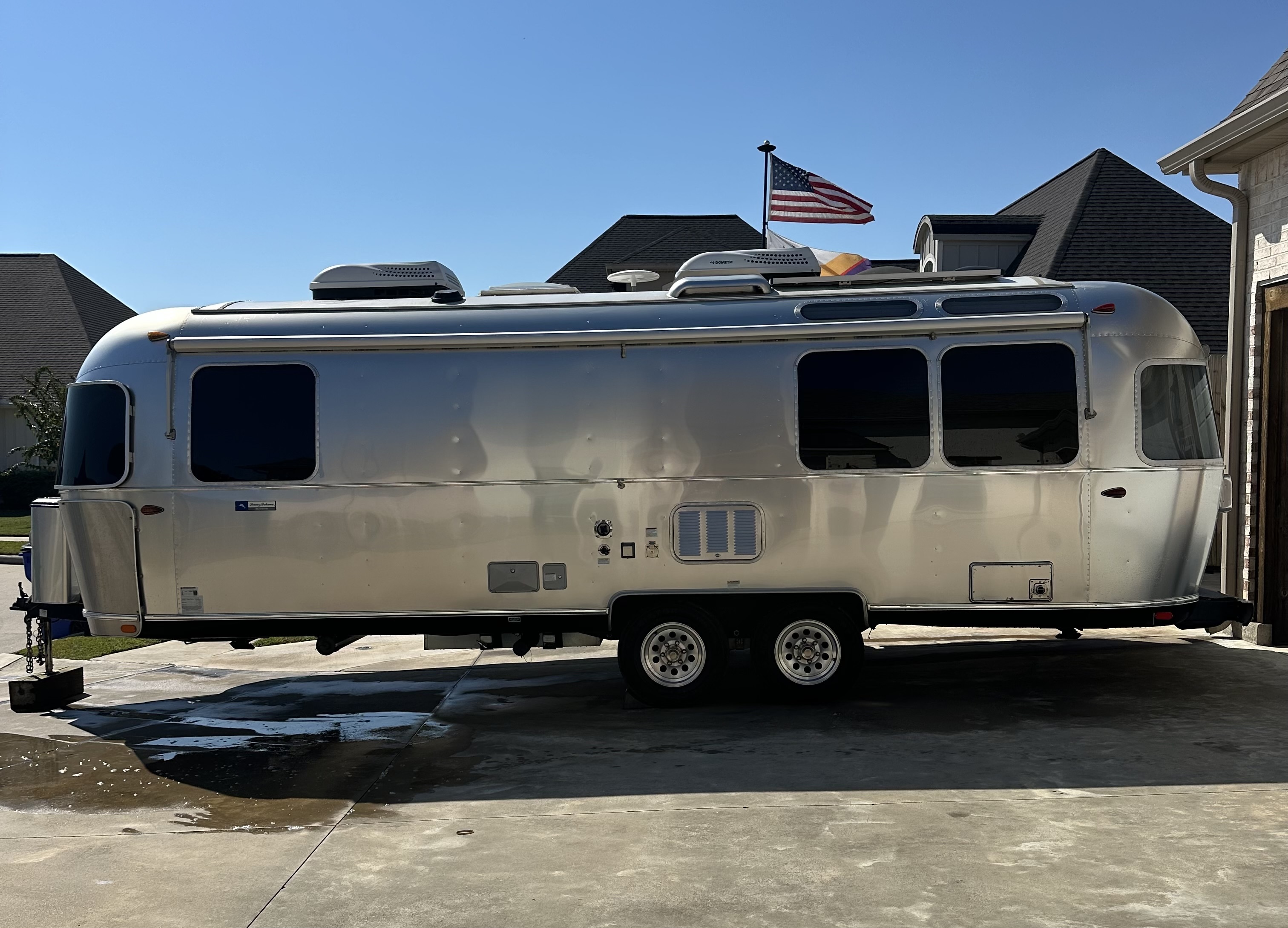 2019 Airstream TOMMY BAHAMA SPECIAL EDITION 27FB in lumberton TX