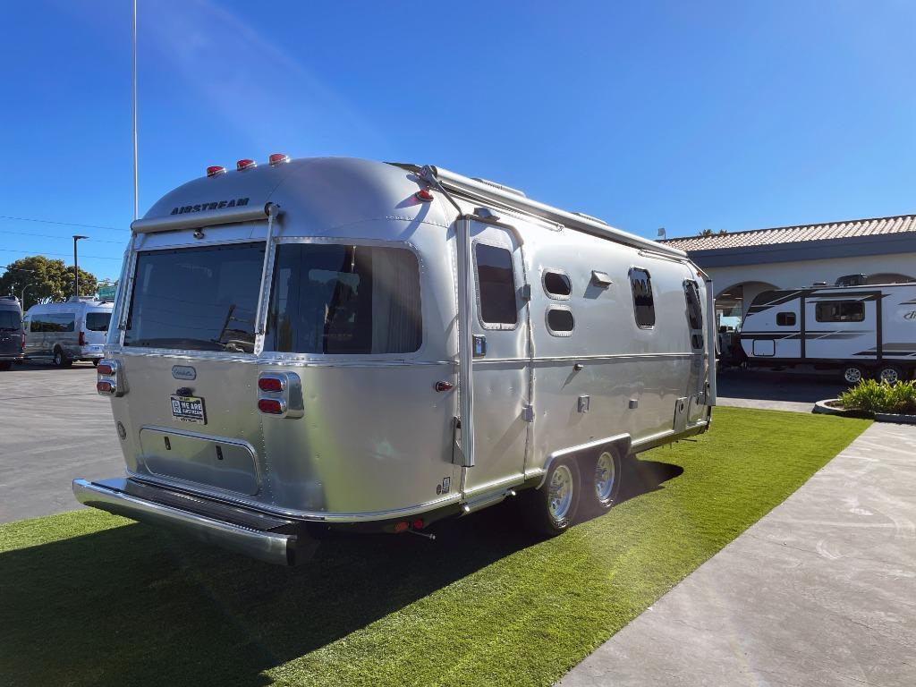 View more photos of this listing