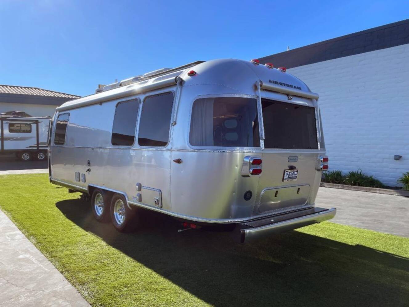 A photo of this 2026 Airstream Globetrotter 25FB