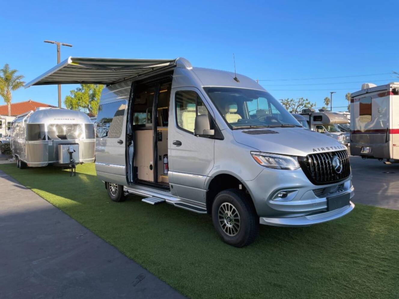 A photo of this 2026 Airstream Interstate 19 AP TOMMY BAHAMA