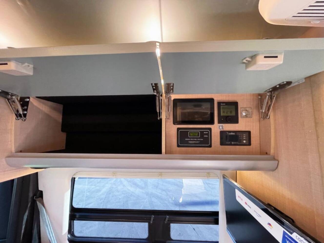 A photo of this 2026 Airstream Interstate 19 AP TOMMY BAHAMA