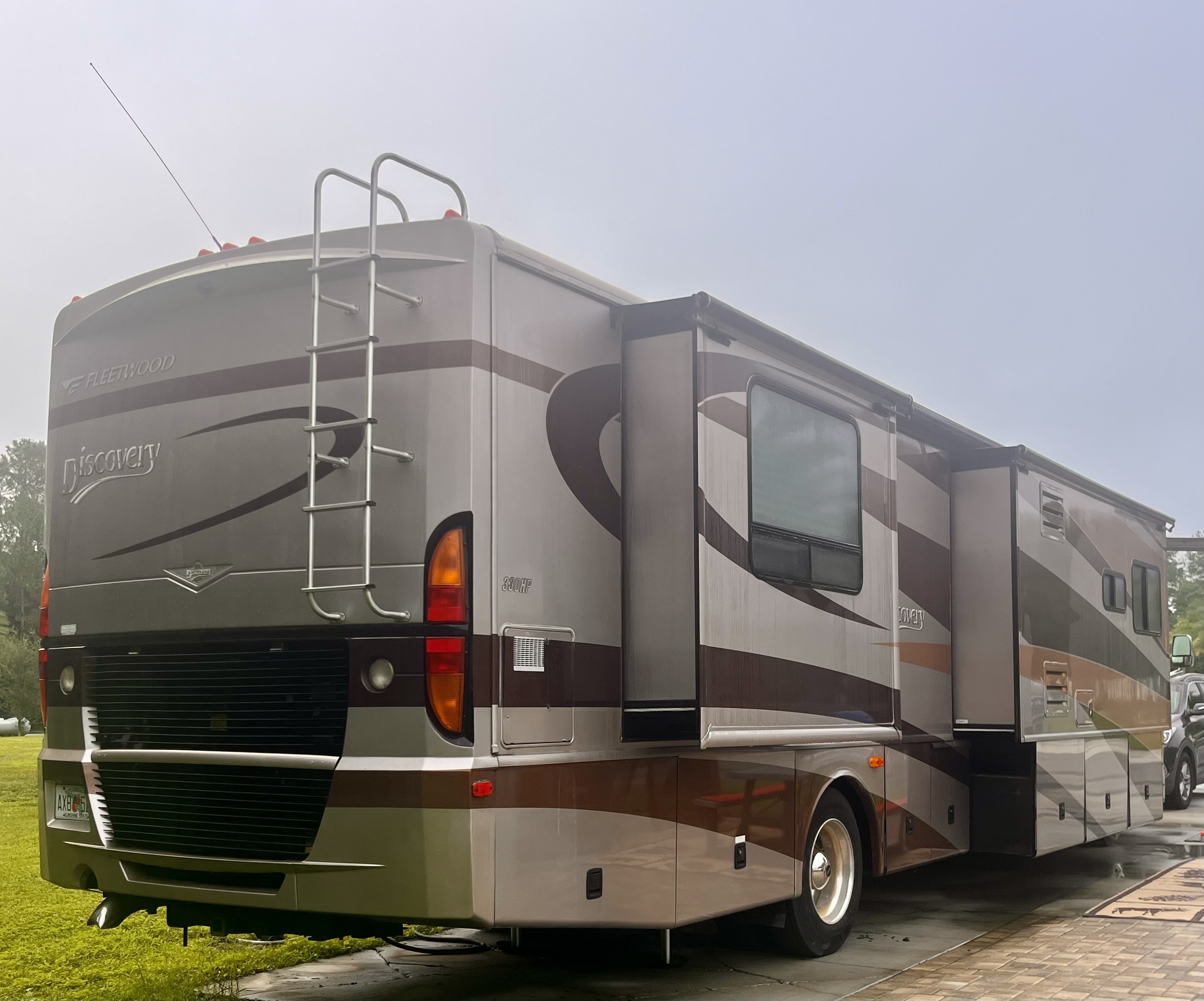 2005 Fleetwood DISCOVERY 39L in jacksonville FL