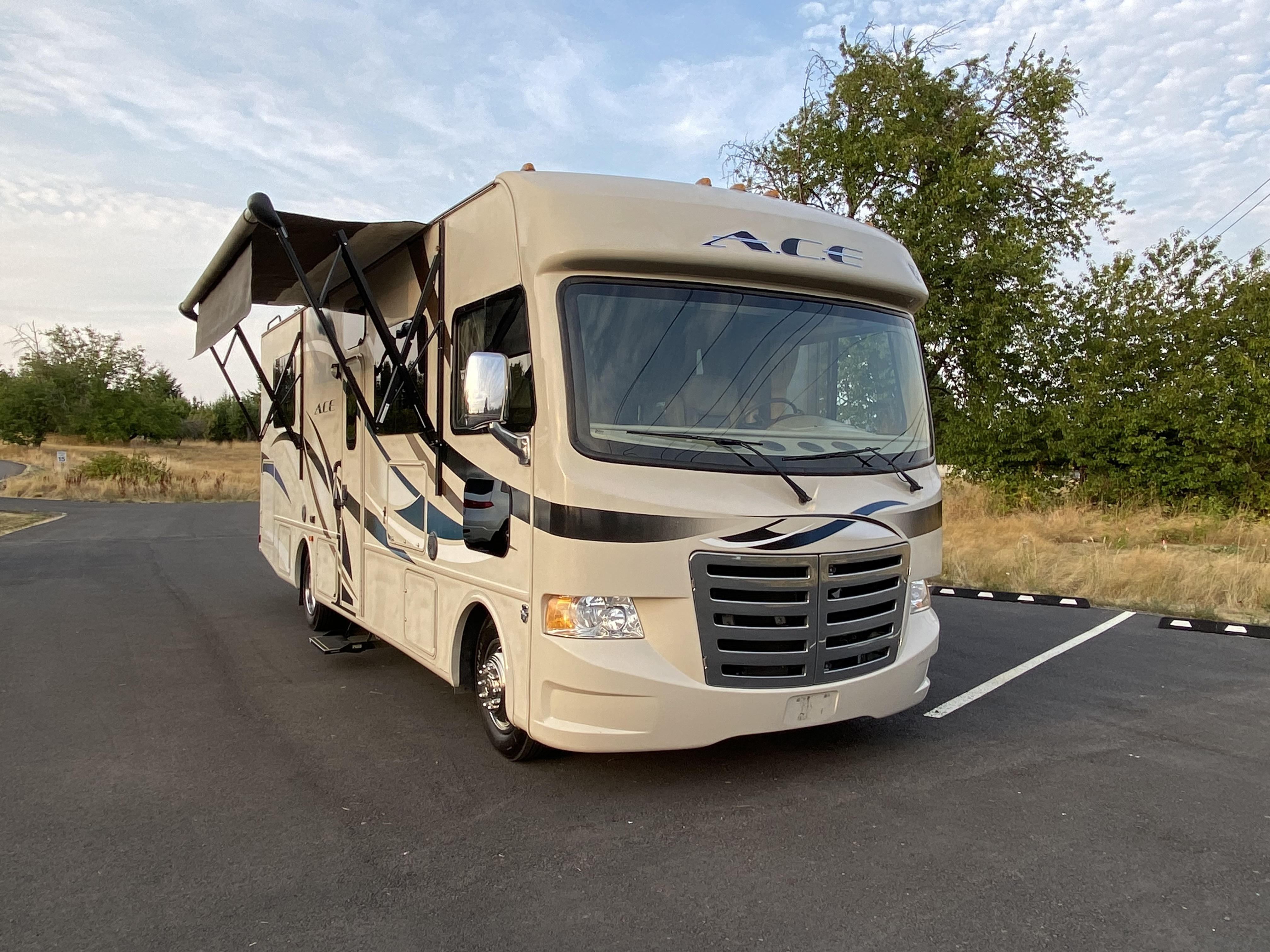 2014-Any Thor Motor Coach A C E Class A RVs and Motorhomes For Sale ...