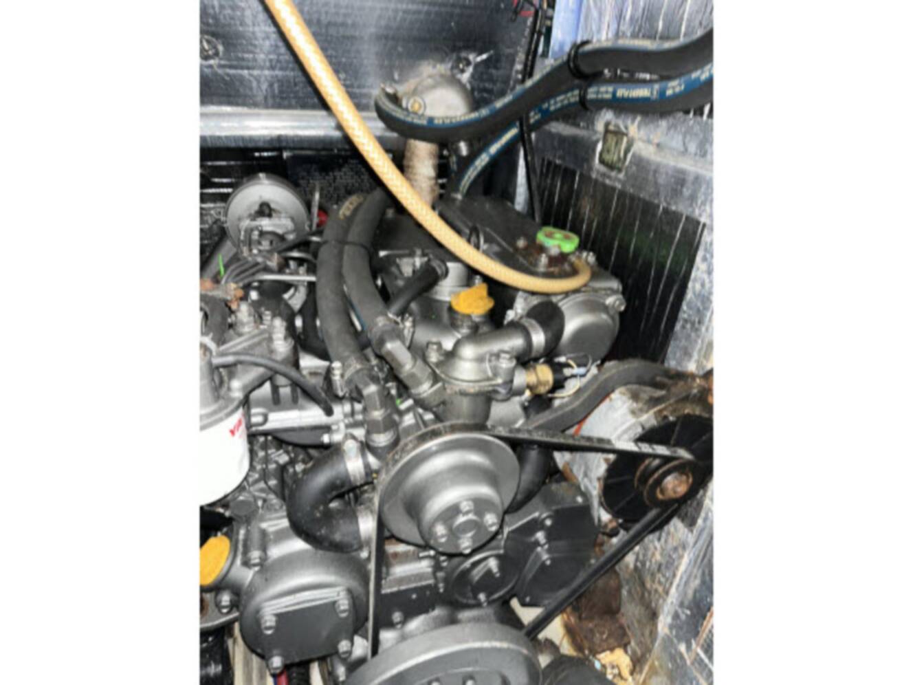 A photo of this 2004 J Boats J/133