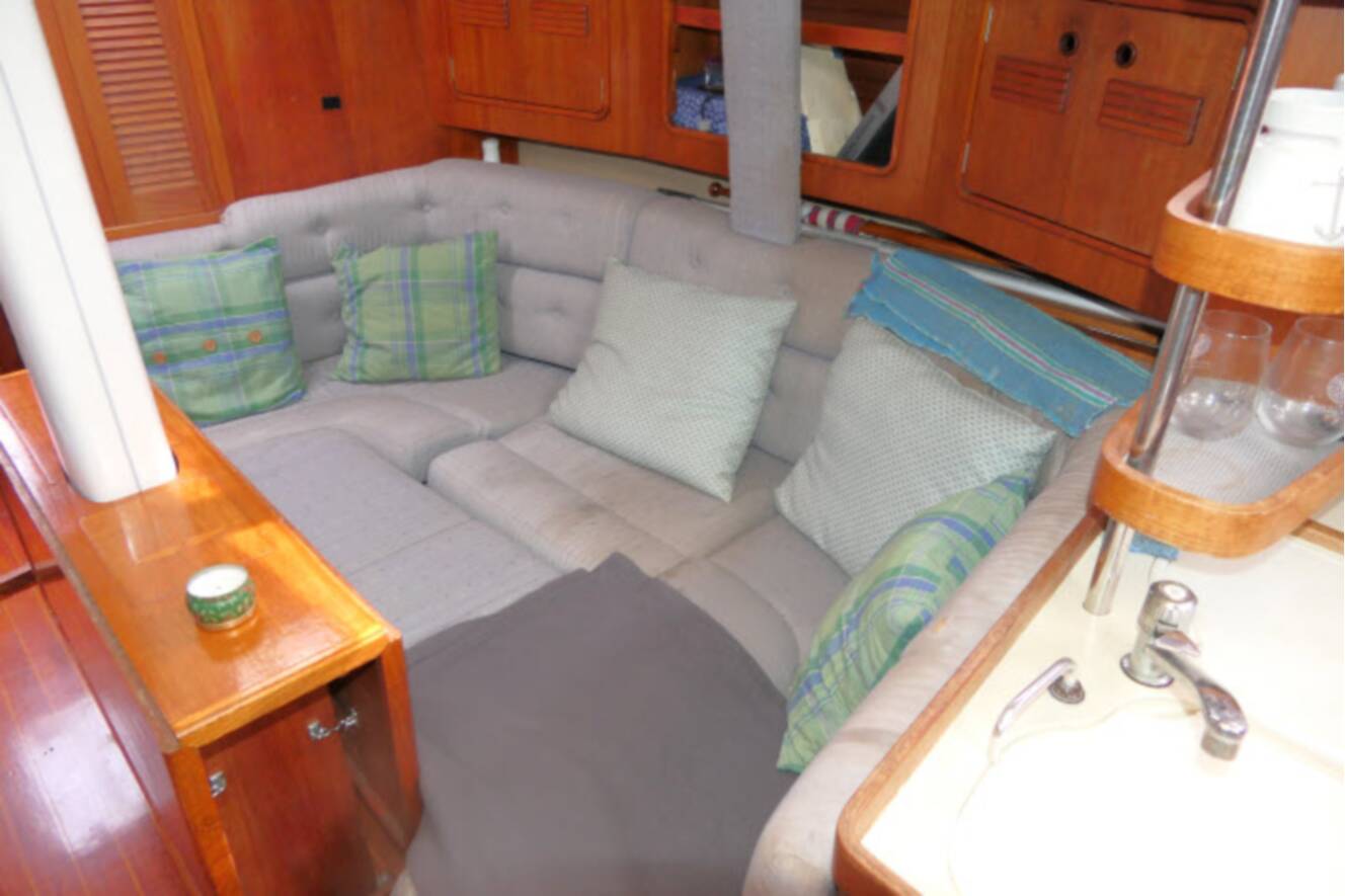 A photo of this 1989 C&C Yachts 37-40 PLUS
