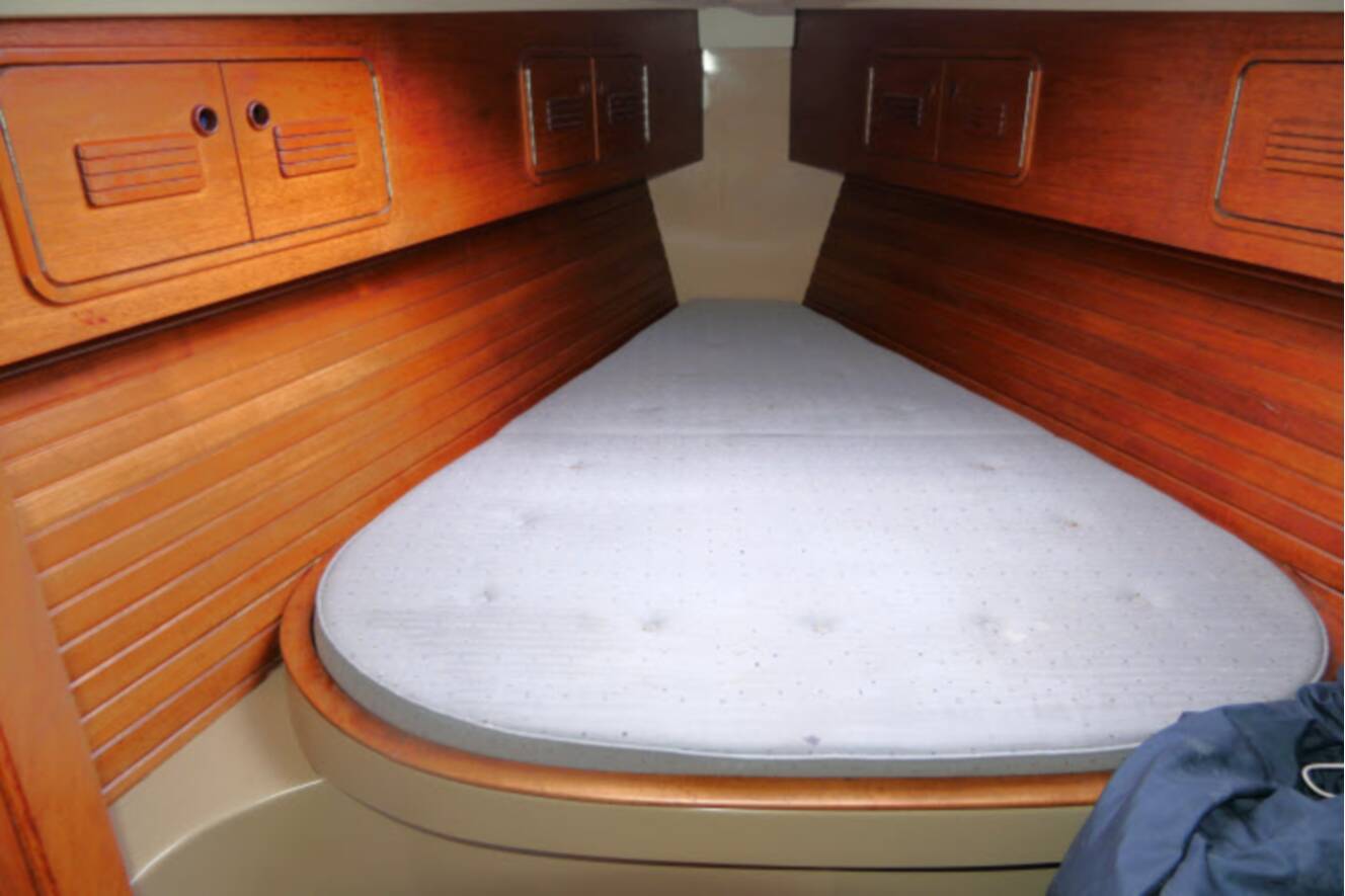 A photo of this 1989 C&C Yachts 37-40 PLUS