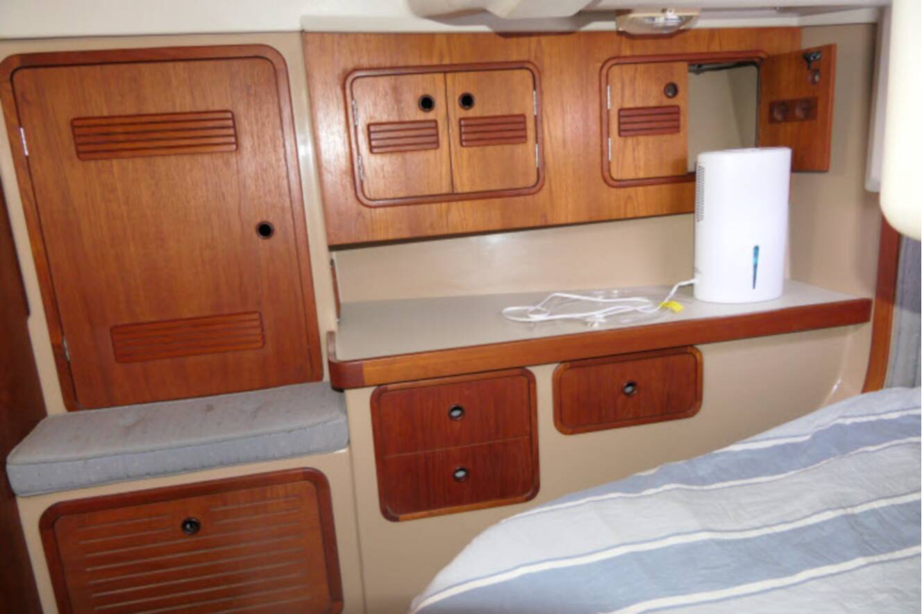 A photo of this 1989 C&C Yachts 37-40 PLUS