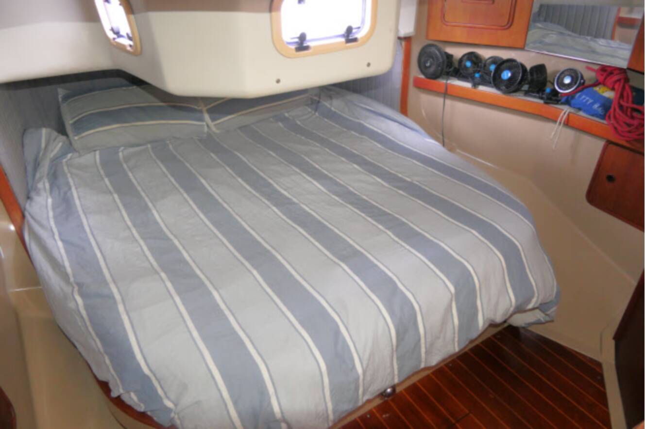 A photo of this 1989 C&C Yachts 37-40 PLUS