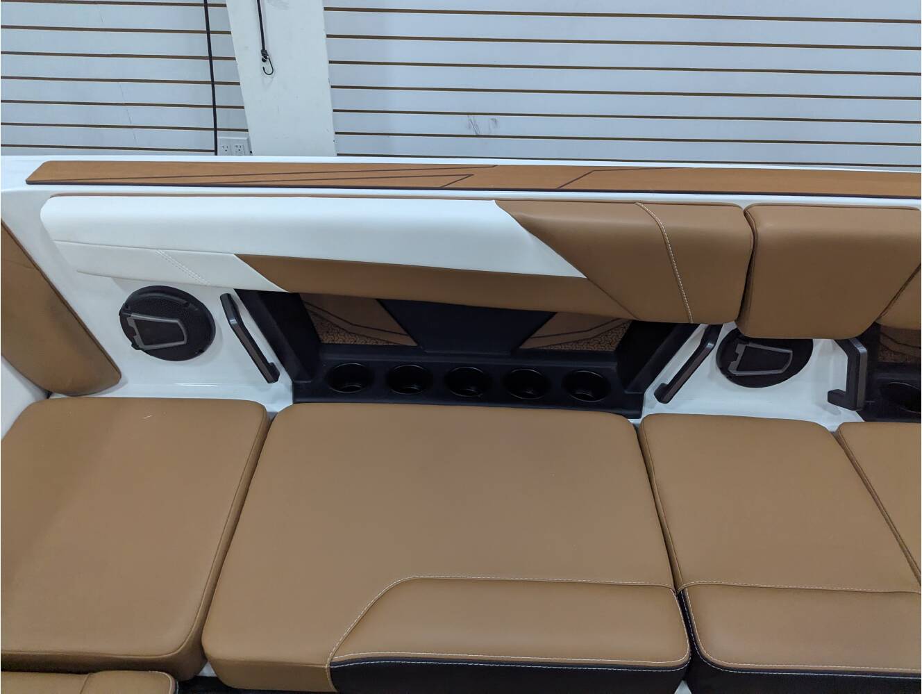 A photo of this 2026 Axis T250