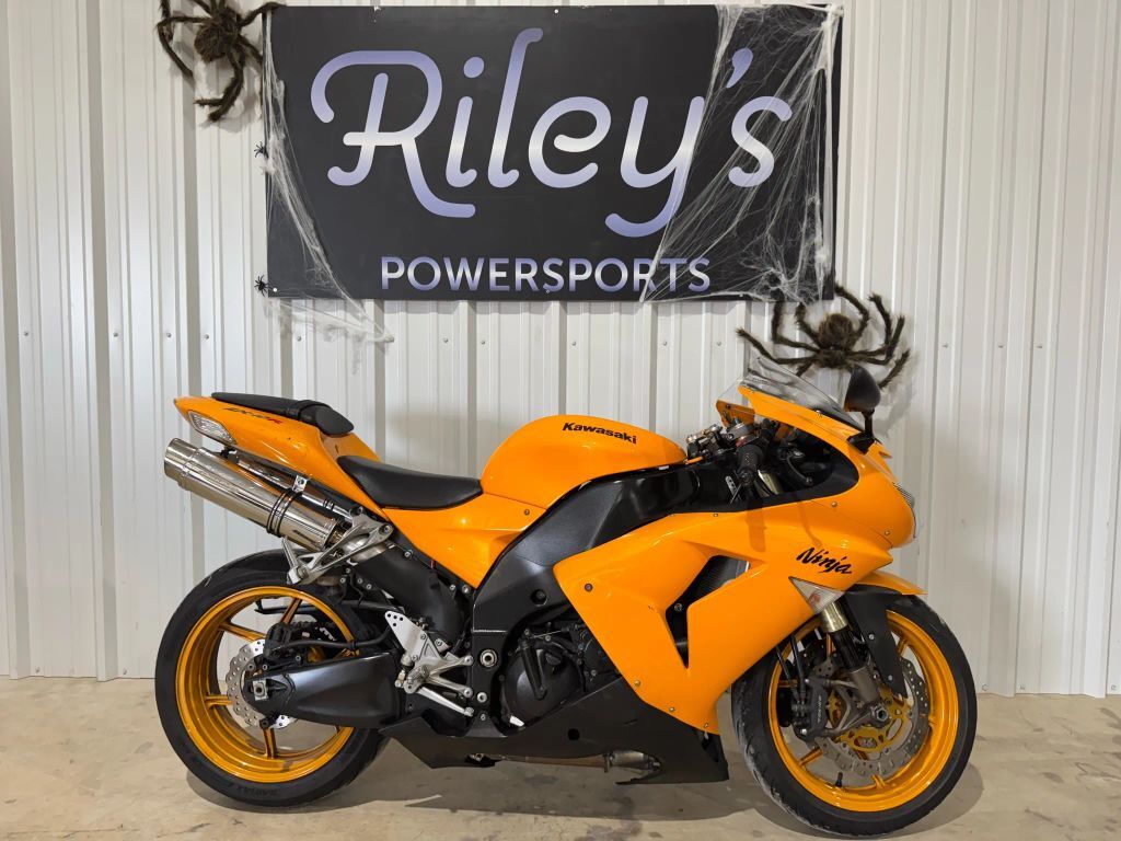 RA Amazon.com: Brembo 09.C398.13 Composite two piece UV Coated