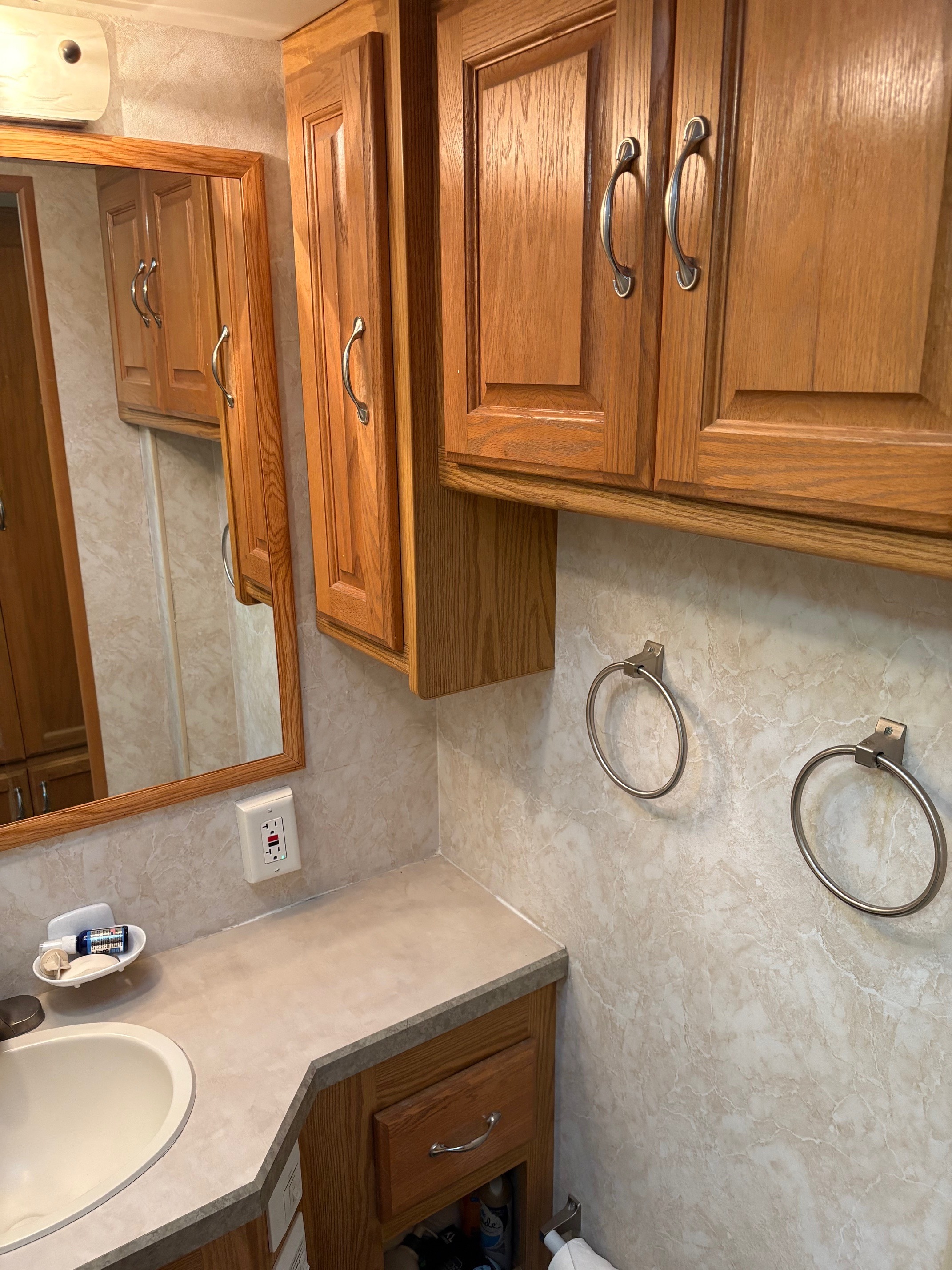 2005 Monaco MONARCH 30SFS in othello WA
