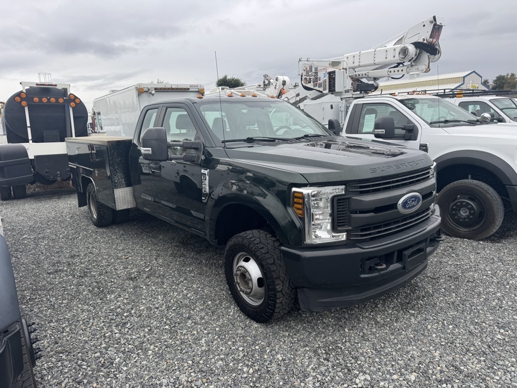 2016 FORD F-350 XL in Yakima, WA