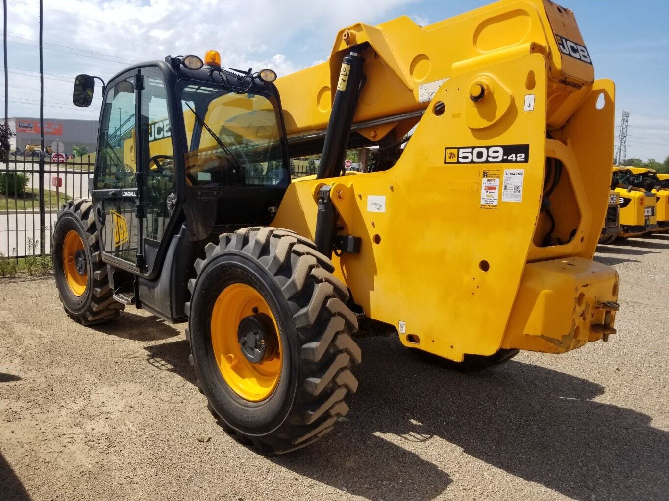 JCB 509-42 in Milwaukee, WI