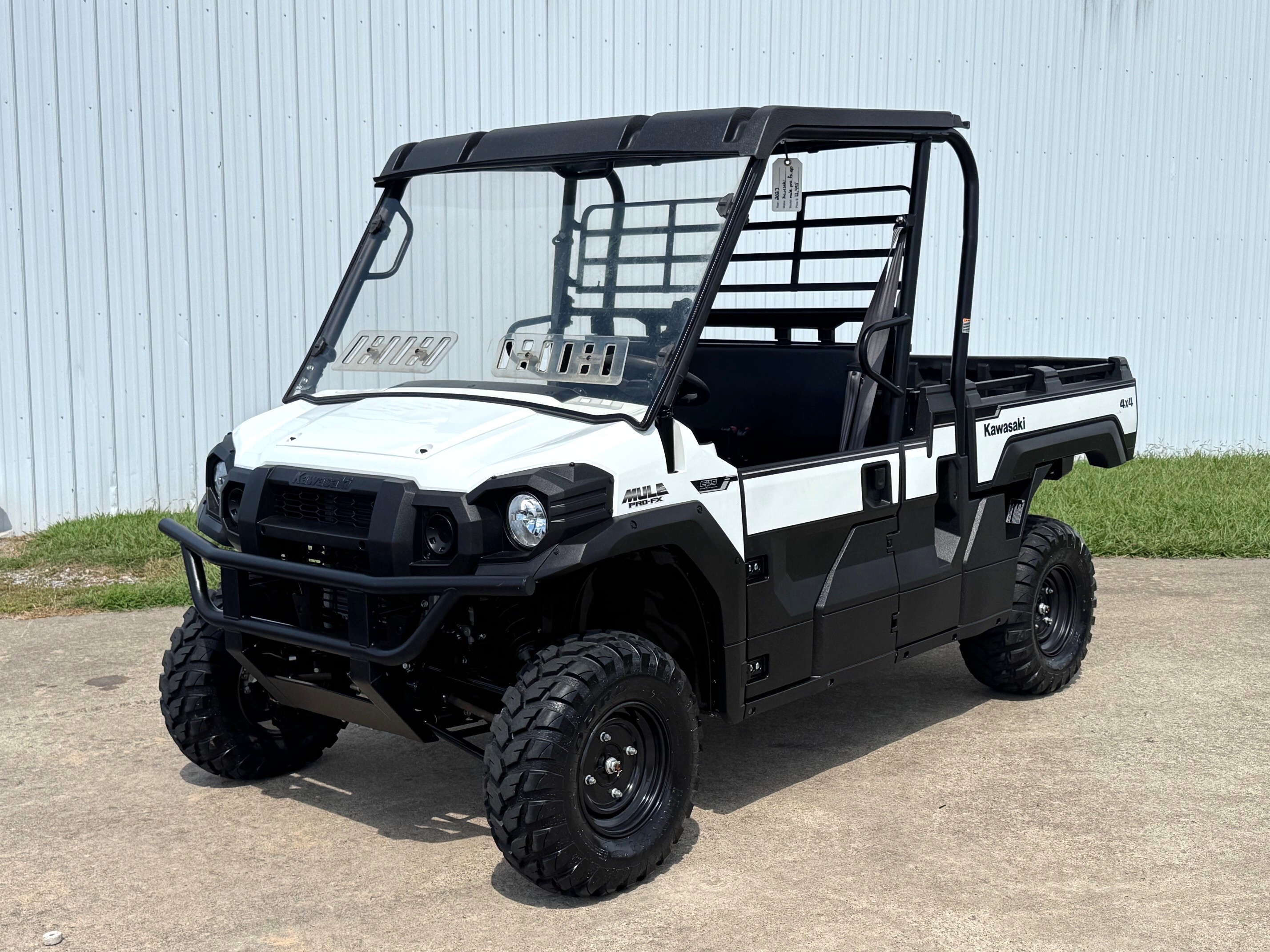 FUKA20V型白3黒4 Kawasaki Ninja® ZX™-4RR ABS 2025 motorcycle Prices and Specs