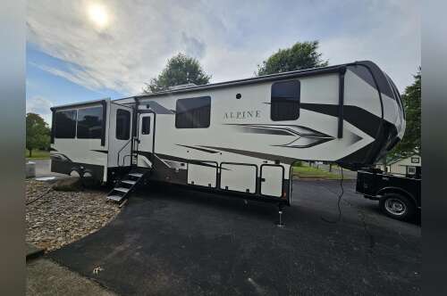 2022 Keystone ALPINE 3910RK in shepherdsville KY