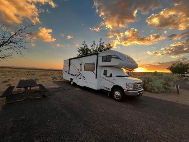 2019 Forest River SUNSEEKER 3270S RV
