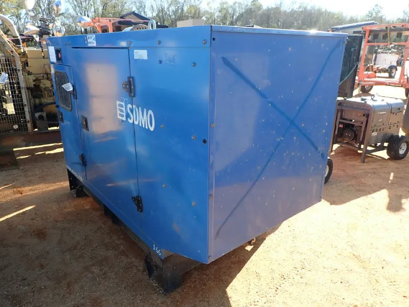 2015 SDMO 60KW   J66K