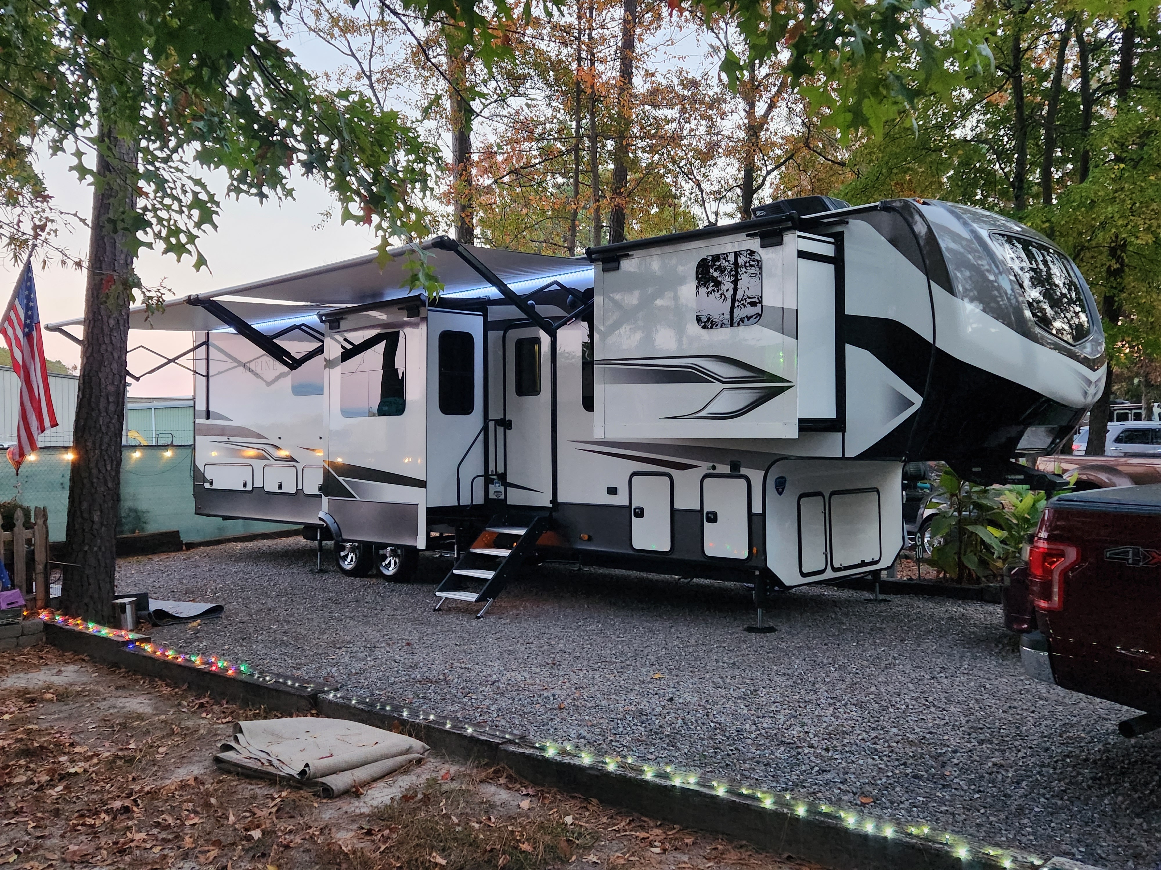 2022 Keystone ALPINE 3790FK RV