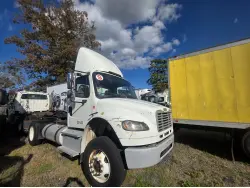 2014 FREIGHTLINER BUSINESS CLASS M2 106