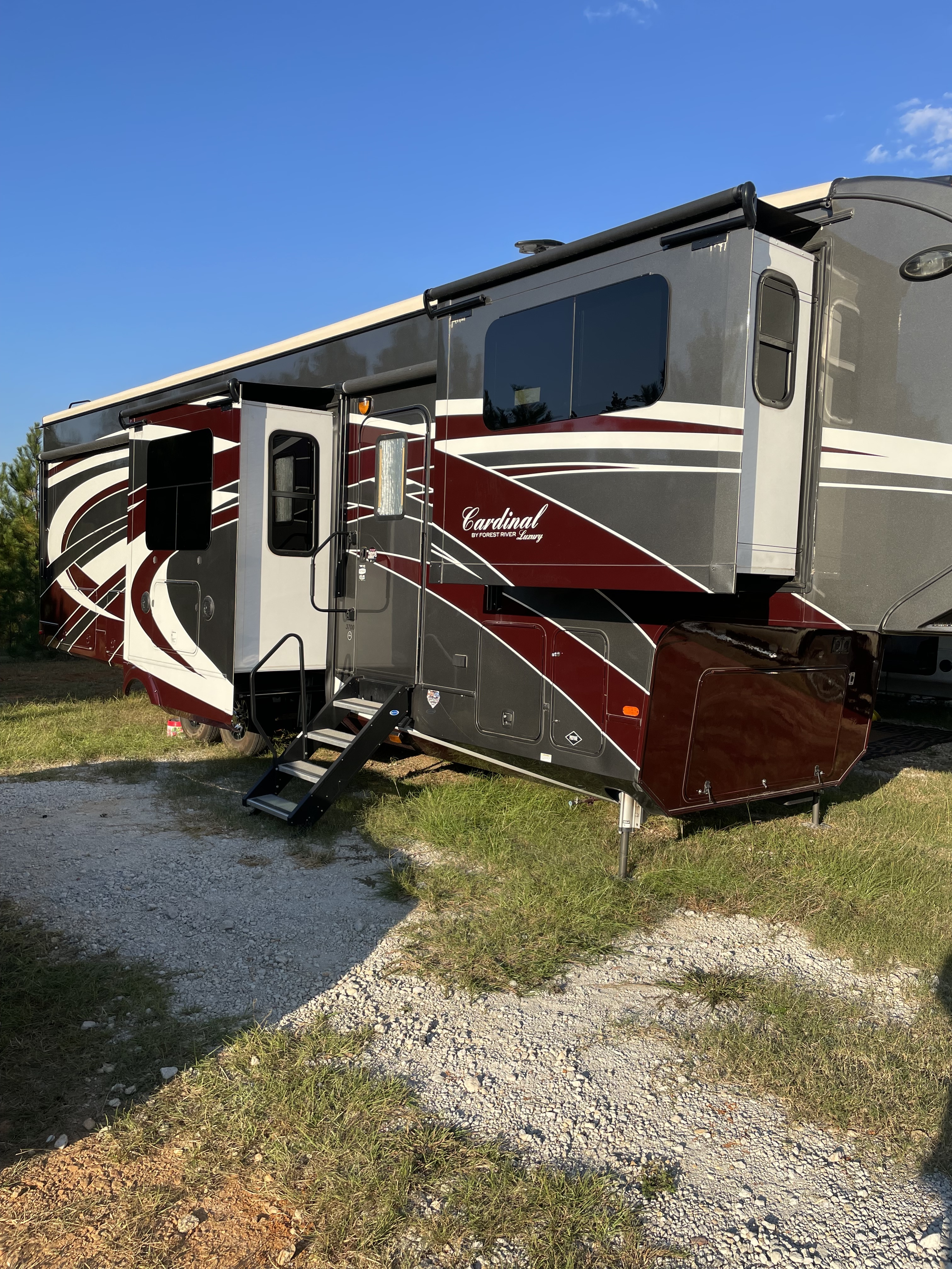 2019 Forest River CARDINAL LUXURY 3700FLX in aiken SC