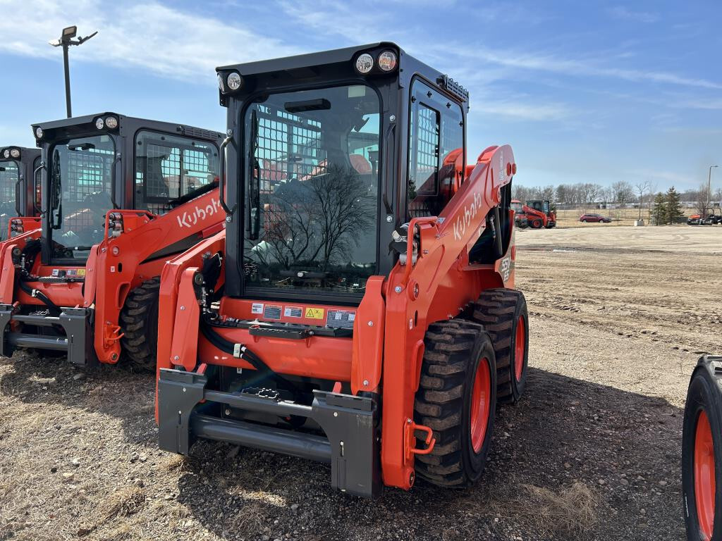 Kubota SSV65PHFRC in Menomonee Falls, WI