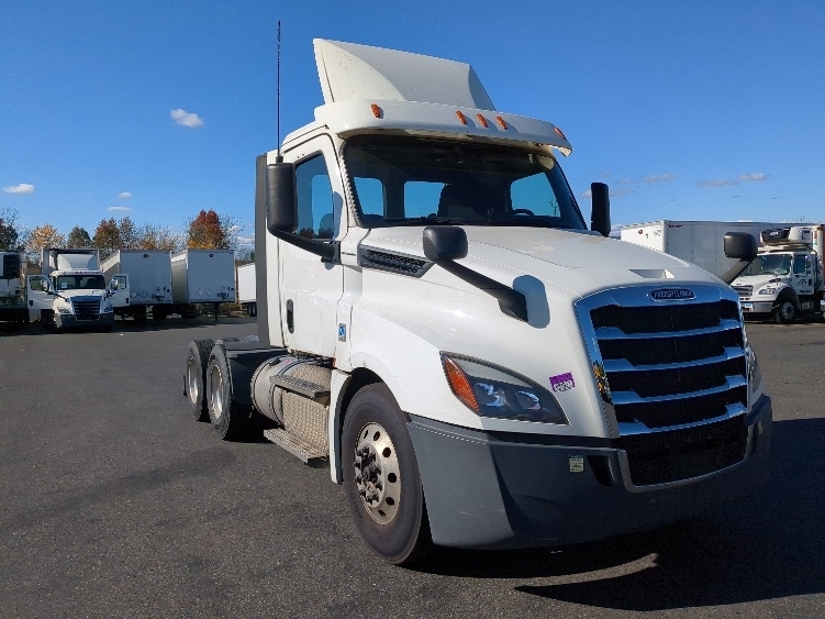 2020 FREIGHTLINER CASCADIA 126 in Westfield, MA