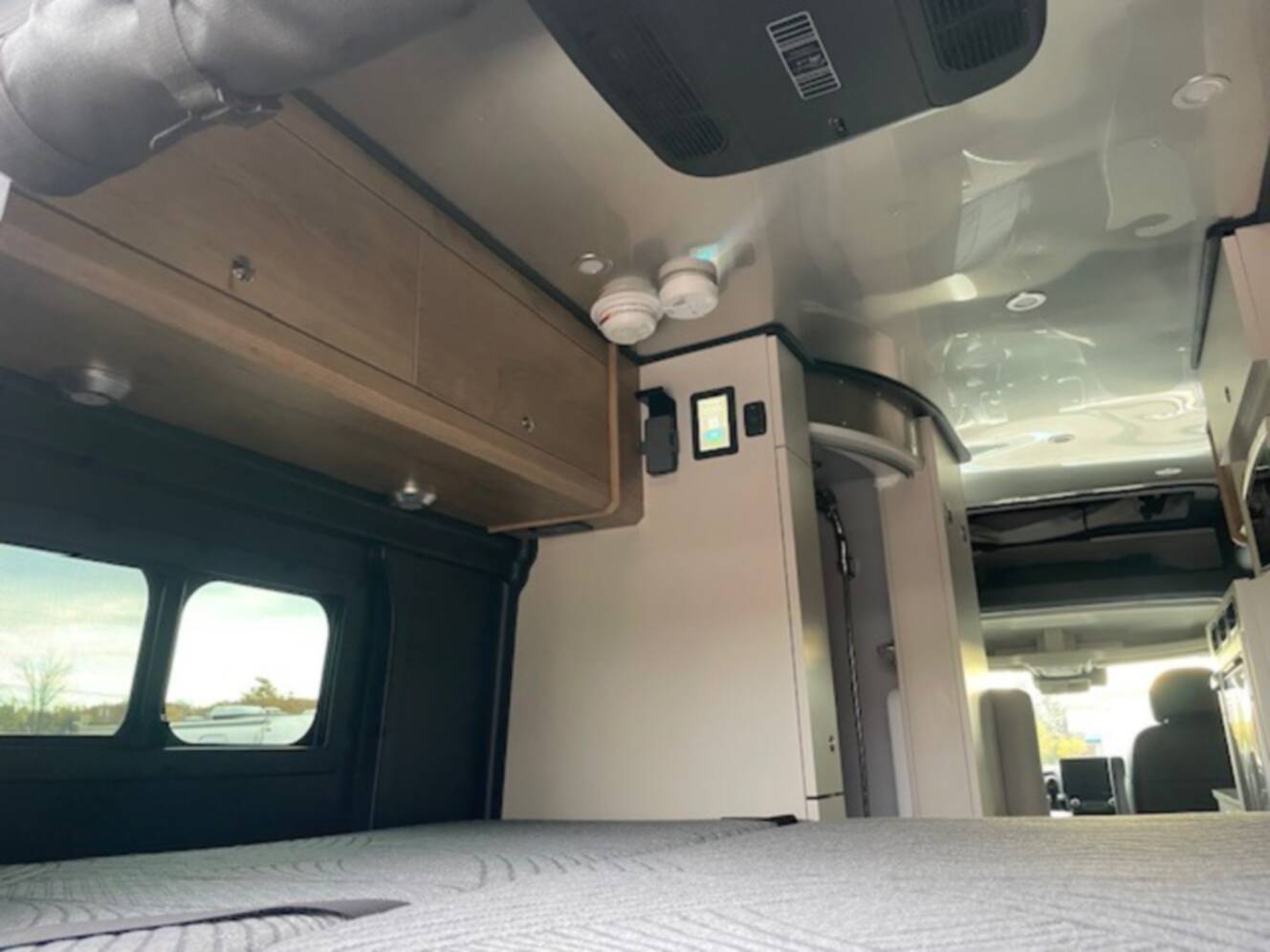 A photo of this 2026 Airstream Rangeline Pop Top