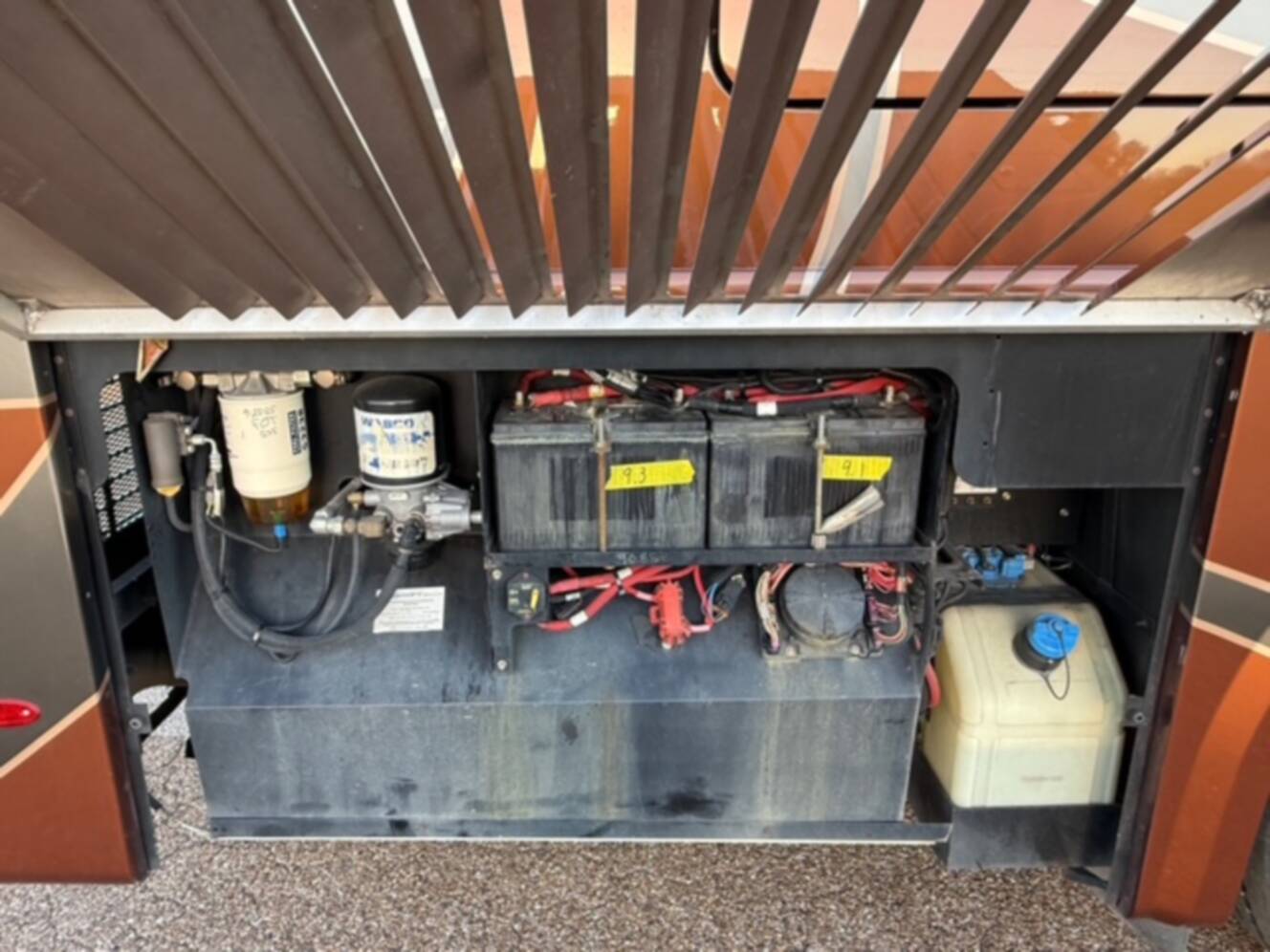 A photo of this 2022 Foretravel REALM FS605 LV3