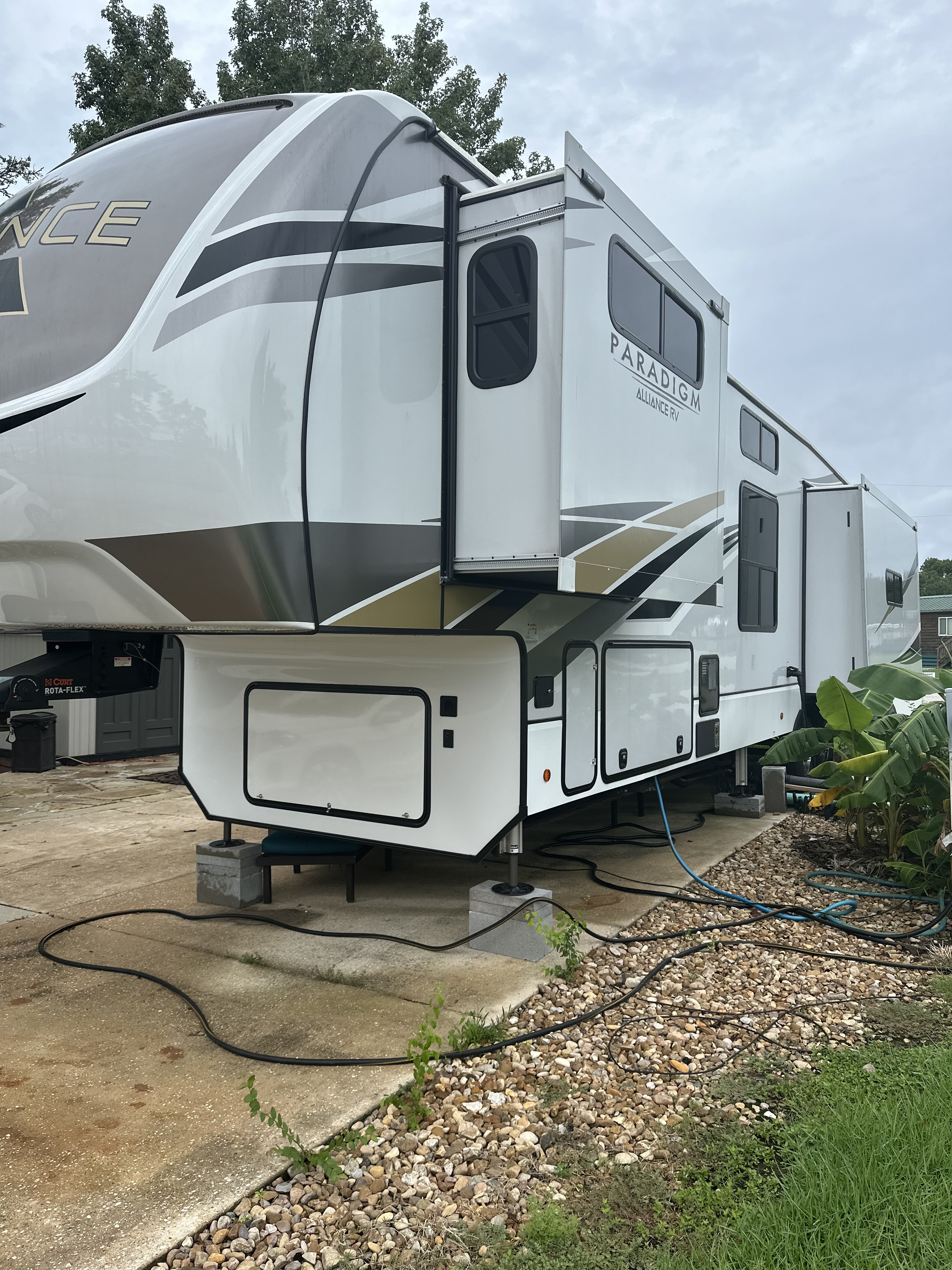 2022 Alliance Rv PARADIGM 390MP in huntsville TX
