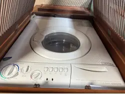 2007 FLEETWOOD DISCOVERY 39L