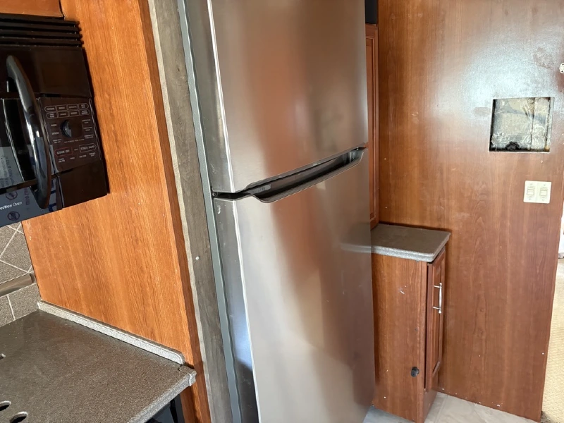 2007 FLEETWOOD DISCOVERY 39L