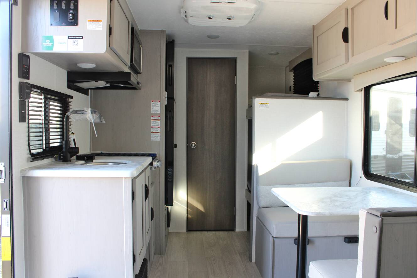 A photo of this 2026 Coachmen CLIPPER 17CBH