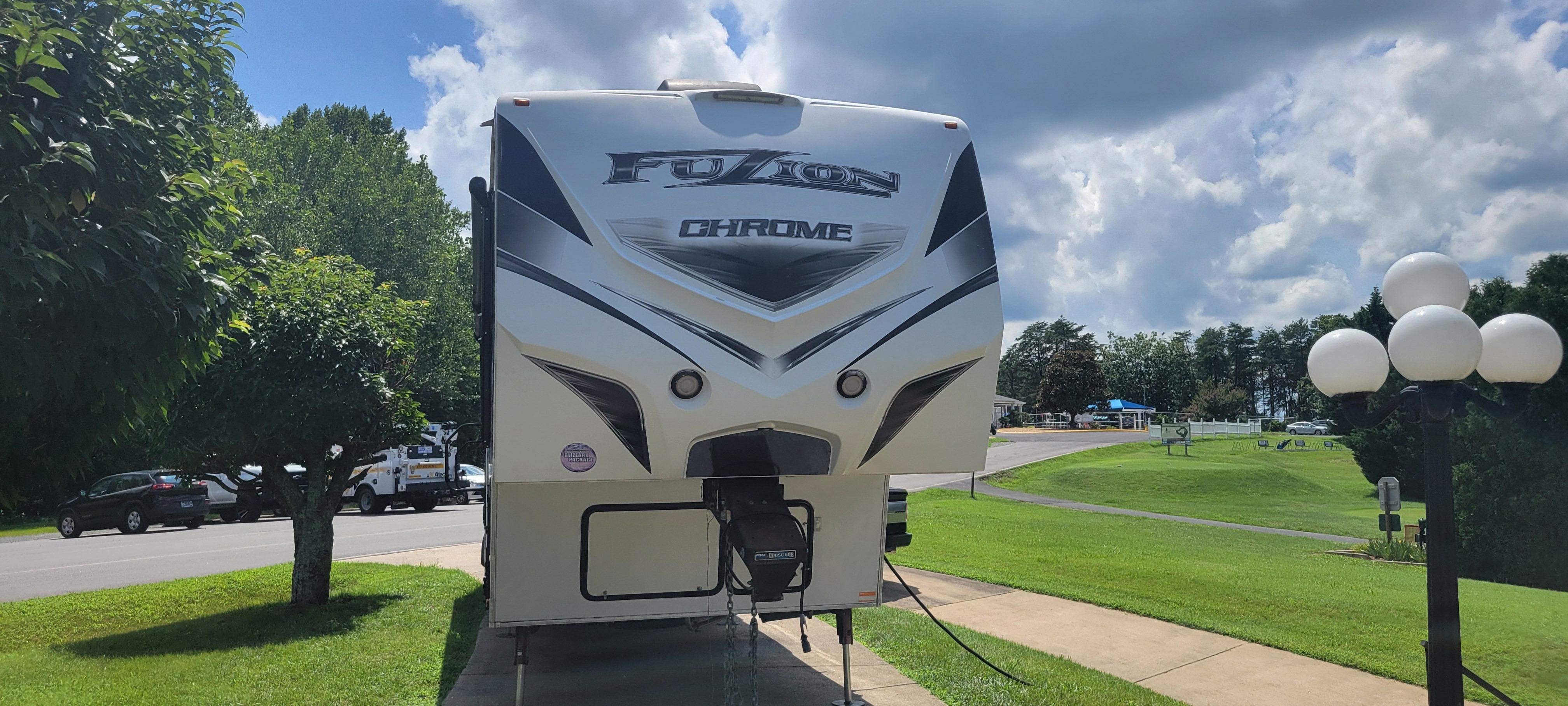 2015 Keystone FUZION 331 RV