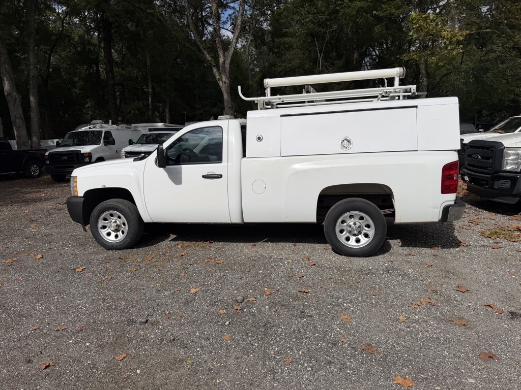 2013 Chevrolet Silverado Work Truck Base photo 2