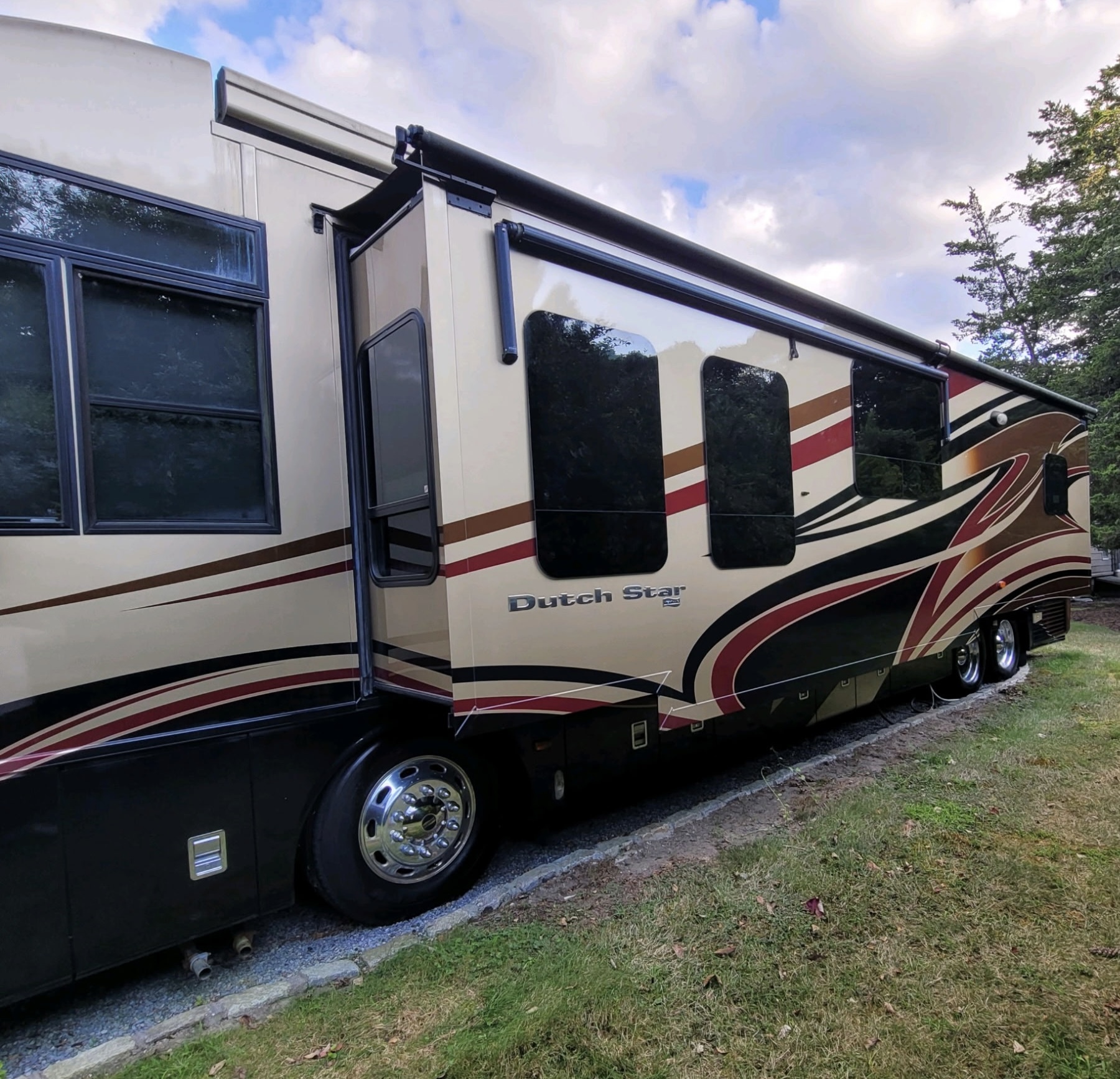 2015 Newmar DUTCH STAR 4018 RV